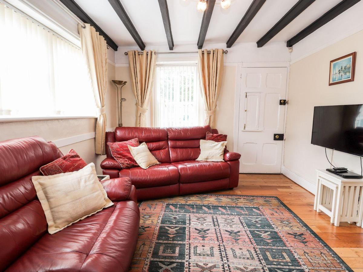 Scotch Hall Cottage Llangollen Buitenkant foto
