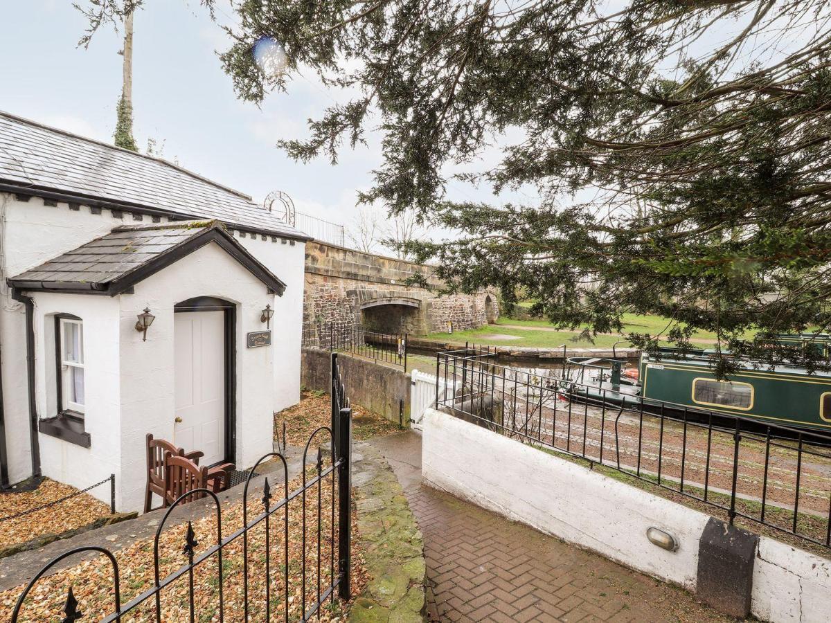 Scotch Hall Cottage Llangollen Buitenkant foto