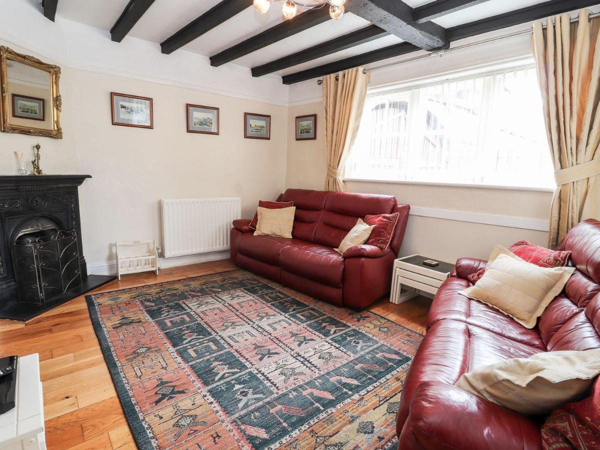 Scotch Hall Cottage Llangollen Buitenkant foto